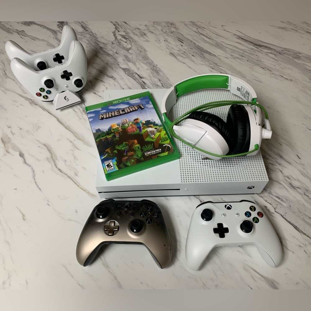 Xbox One S - White